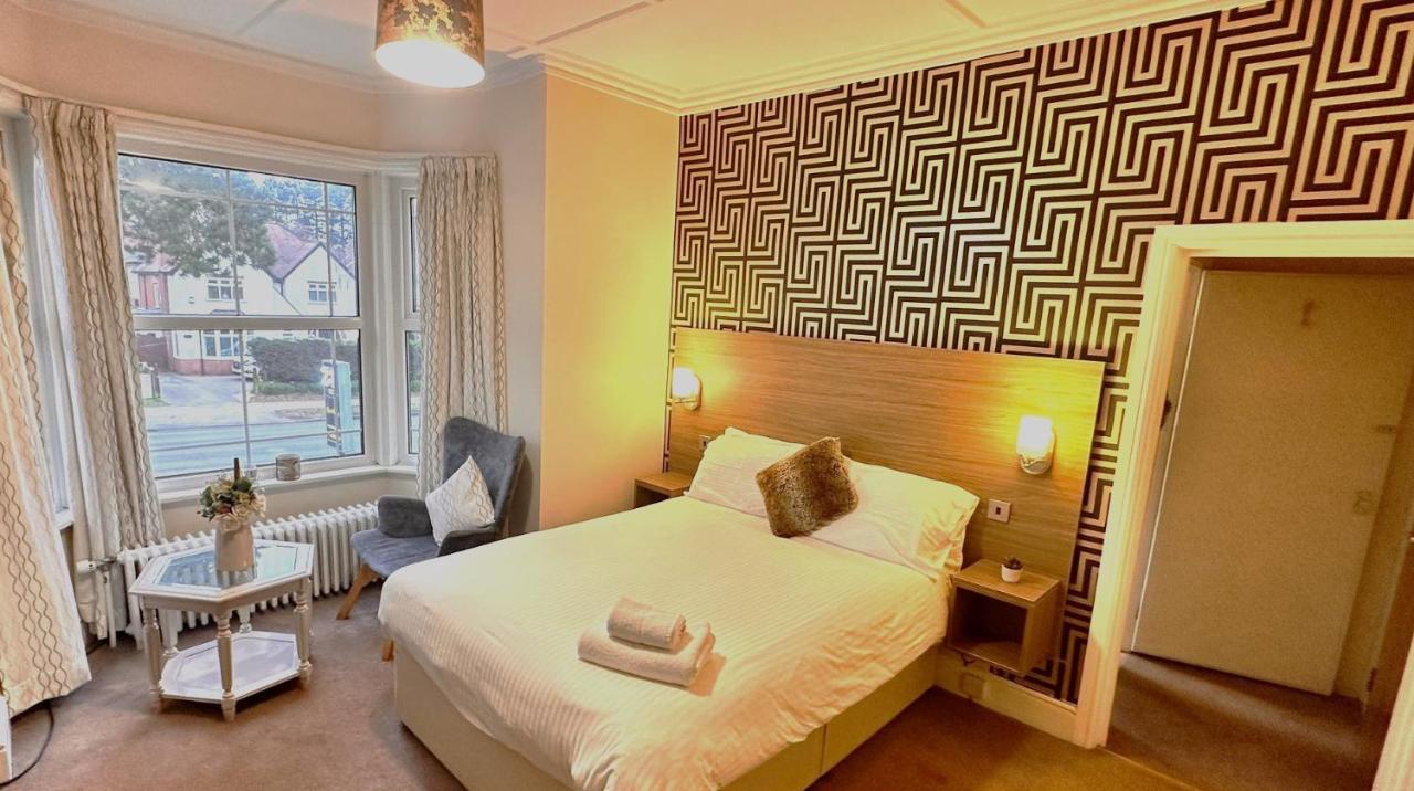 Pine Lodge Hotel & Restaurant Mansfield Bagian luar foto