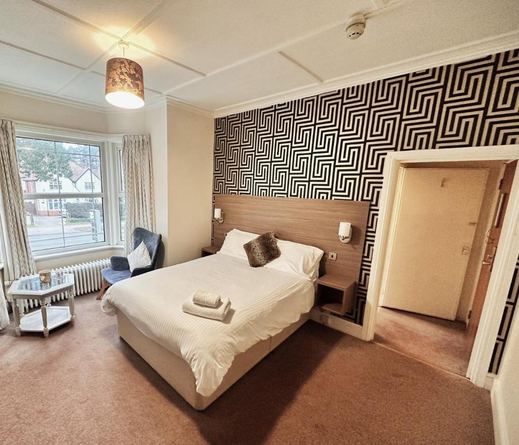 Pine Lodge Hotel & Restaurant Mansfield Bagian luar foto