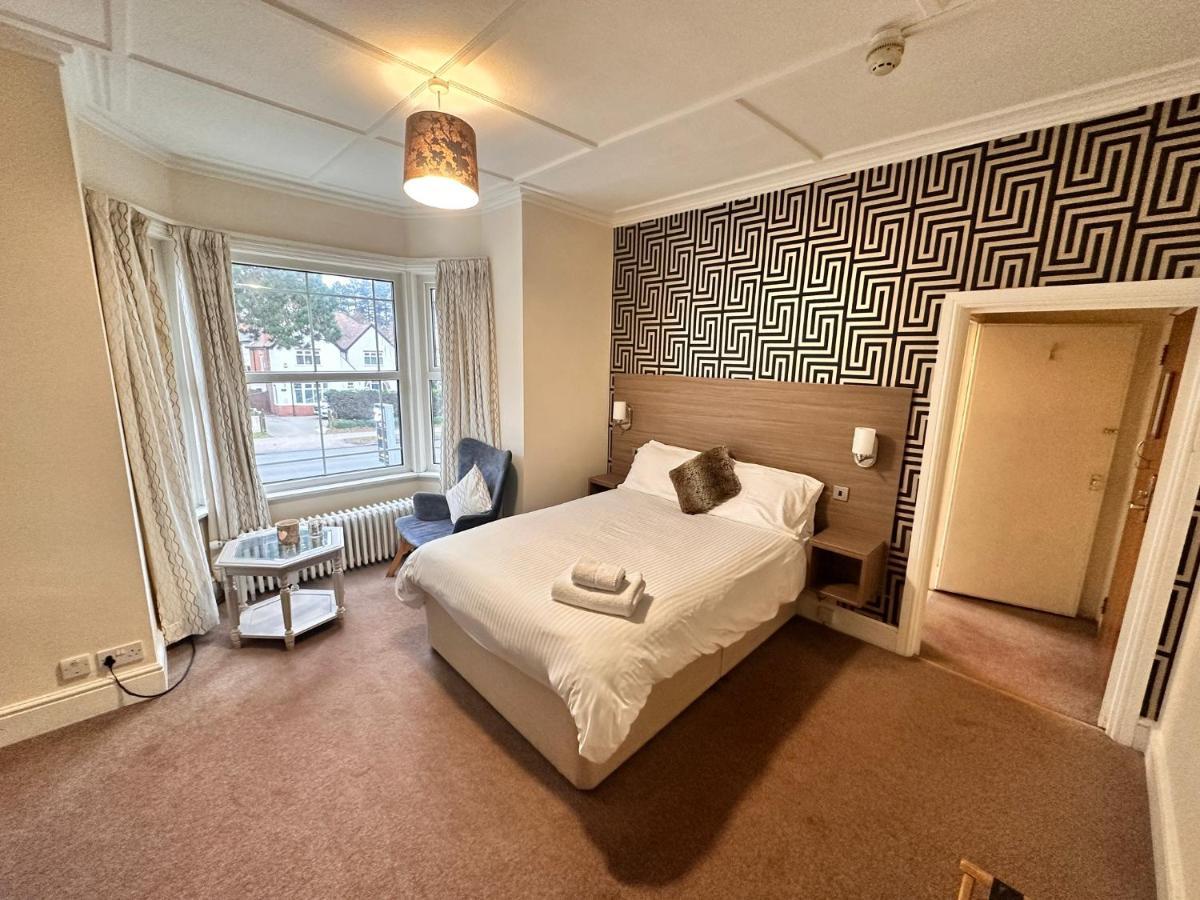 Pine Lodge Hotel & Restaurant Mansfield Bagian luar foto