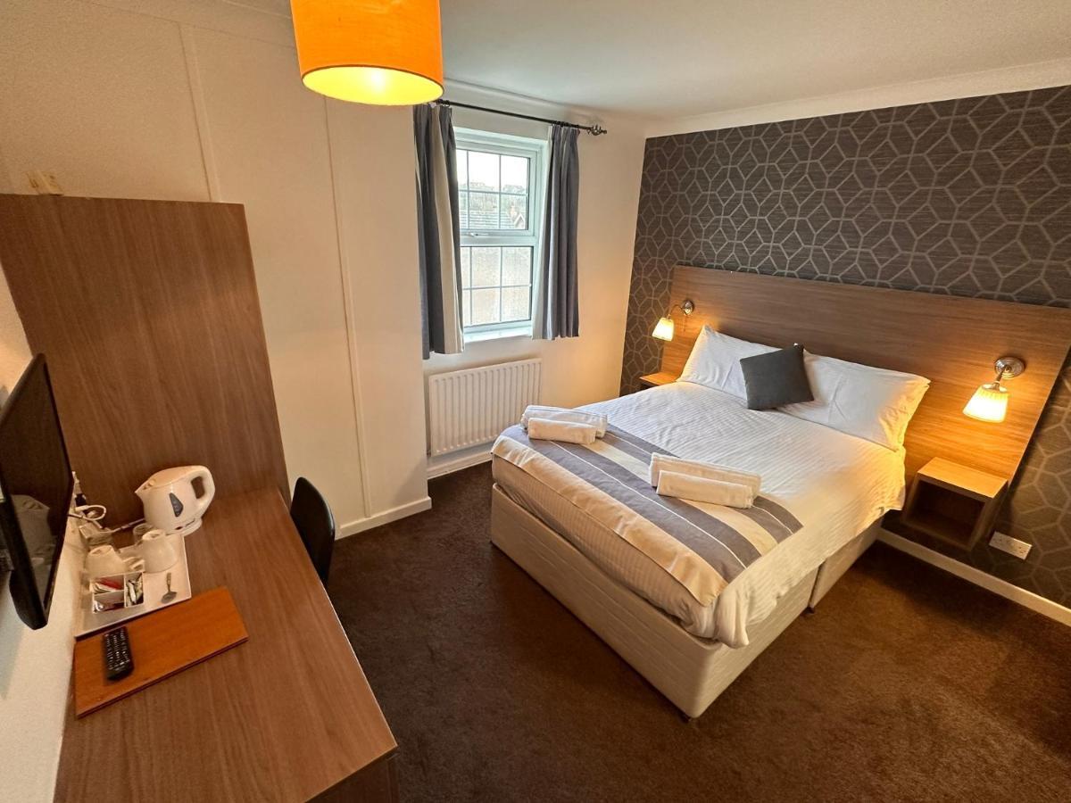 Pine Lodge Hotel & Restaurant Mansfield Bagian luar foto