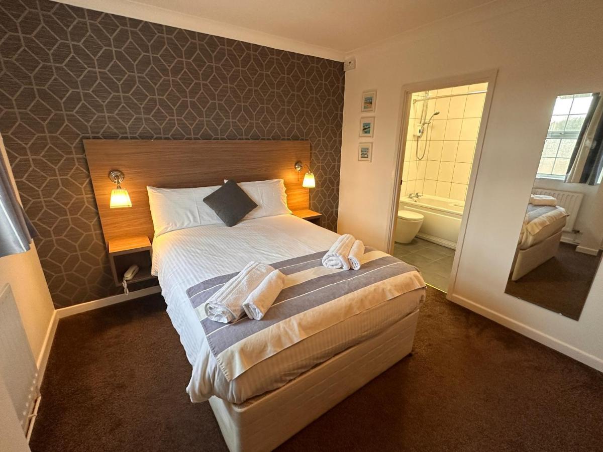 Pine Lodge Hotel & Restaurant Mansfield Bagian luar foto
