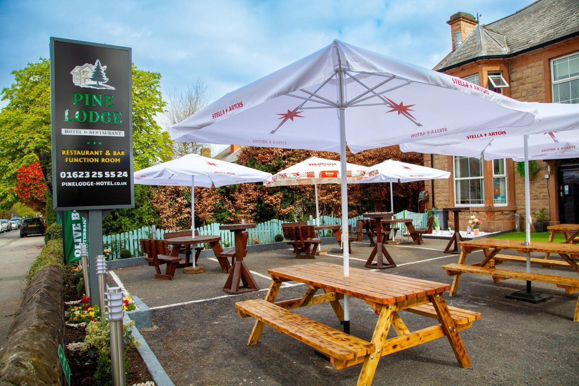 Pine Lodge Hotel & Restaurant Mansfield Bagian luar foto